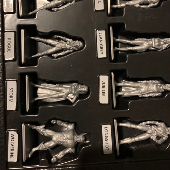 Vintage X-Men Under Siege Board Game. Marvel 1994 - Picture 3 of 9